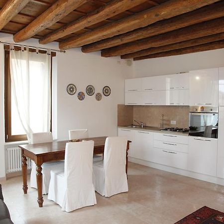 Centre 2 Bedroom Flat 베로나 외부 사진